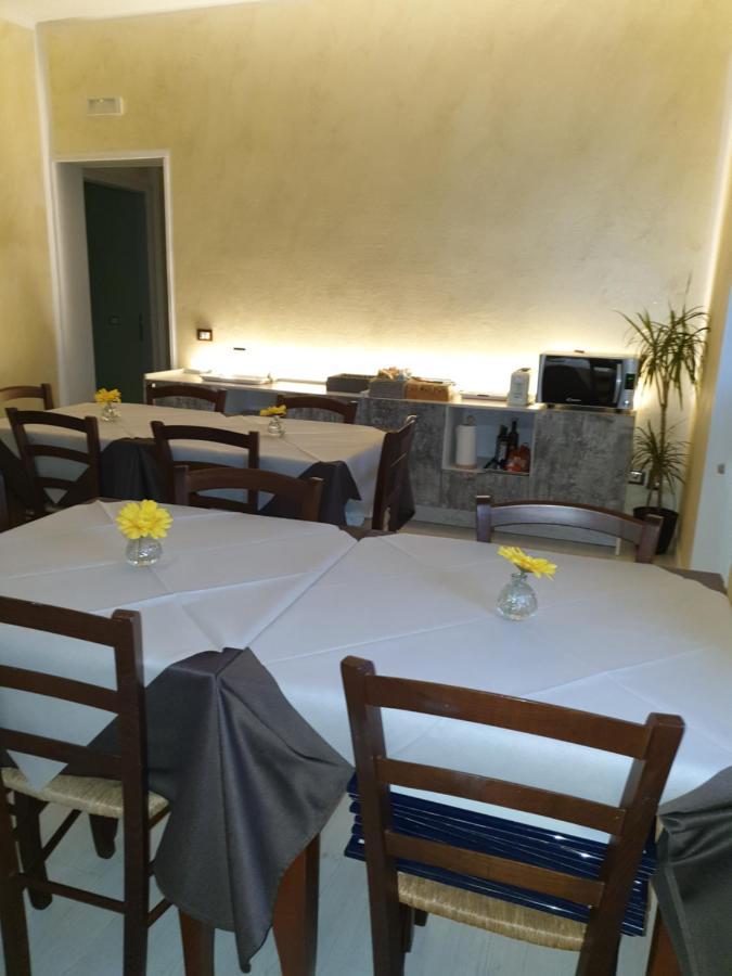 B&B Desenzano Дезенцано-дель-Гарда Экстерьер фото
