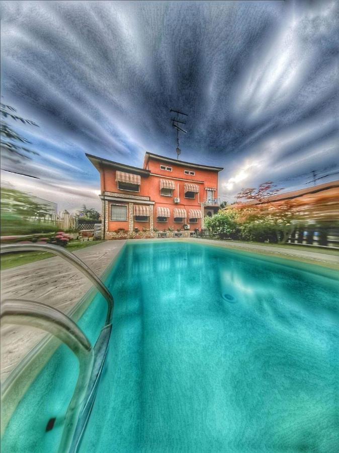 B&B Desenzano Дезенцано-дель-Гарда Экстерьер фото