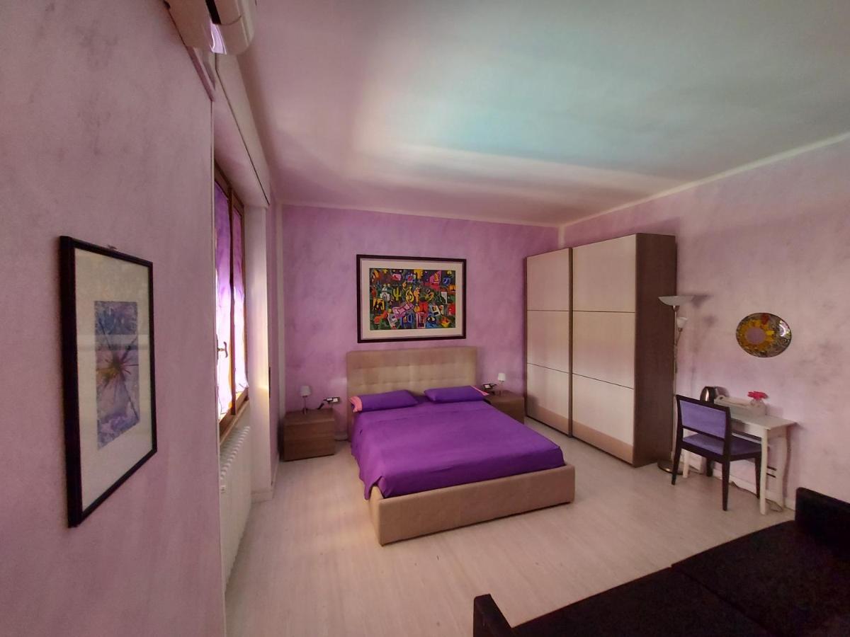B&B Desenzano Дезенцано-дель-Гарда Экстерьер фото
