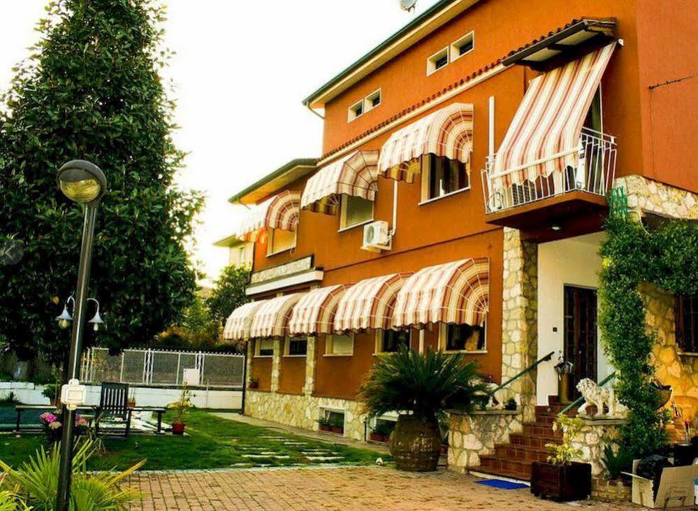 B&B Desenzano Дезенцано-дель-Гарда Экстерьер фото